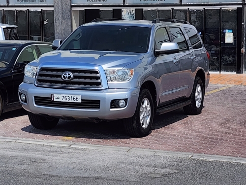 Toyota Sequoia  2012