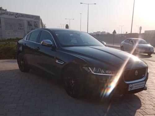 Jaguar XE 