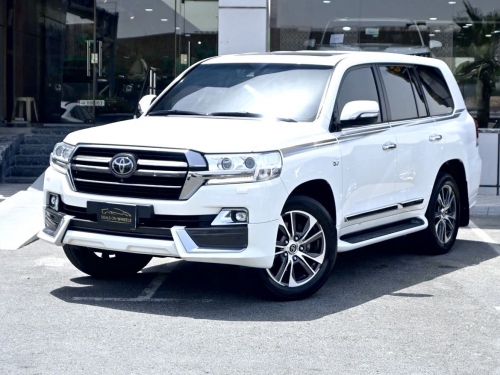 Toyota Land Cruiser GXR Grand Touring